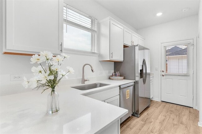 Building Photo - 2524 Ophelia Levi Ln