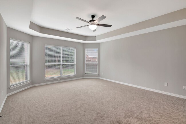 Building Photo - Stonebridge Ranch Beauty