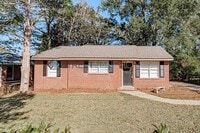 Building Photo - 4443 Sims St