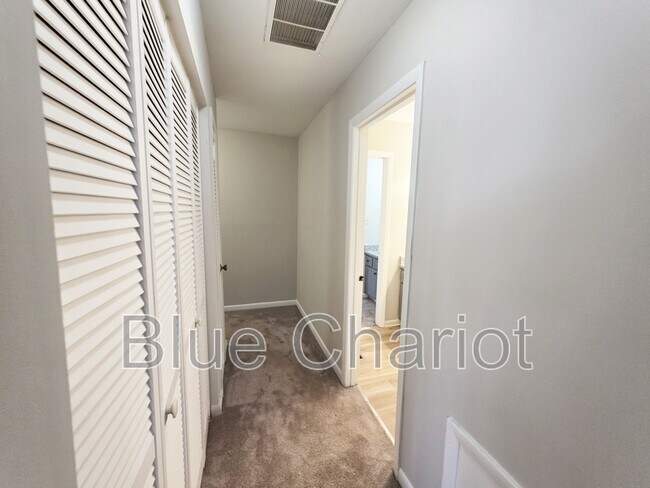 Building Photo - 3775 Guess Rd