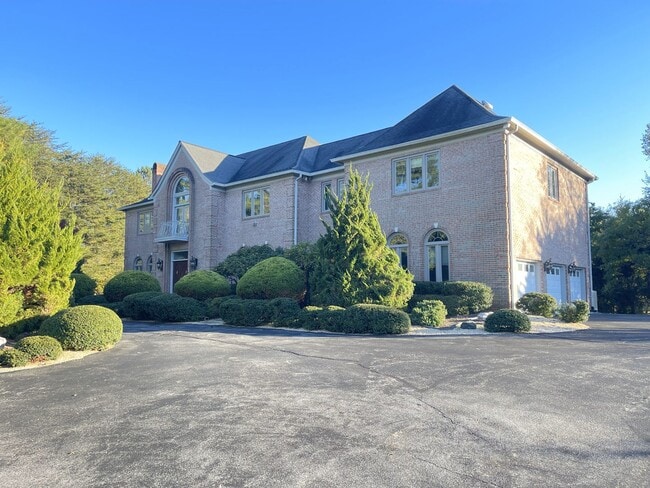 Building Photo - Potomac Splendor