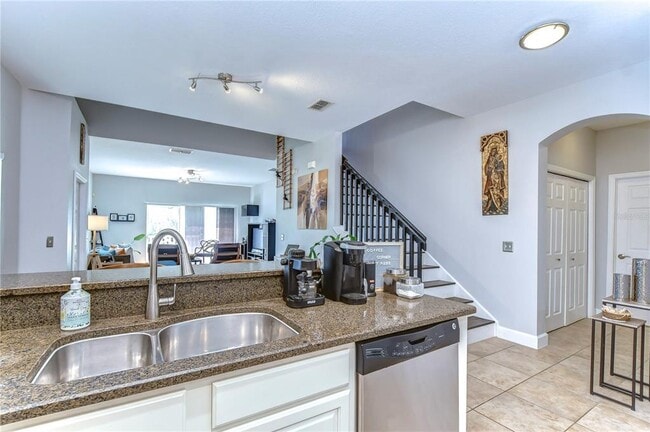 Building Photo - 8507 Sandpiper Ridge Ave