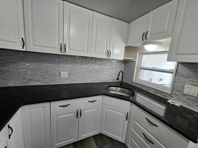 Building Photo - 315 50th Ave Terrace W