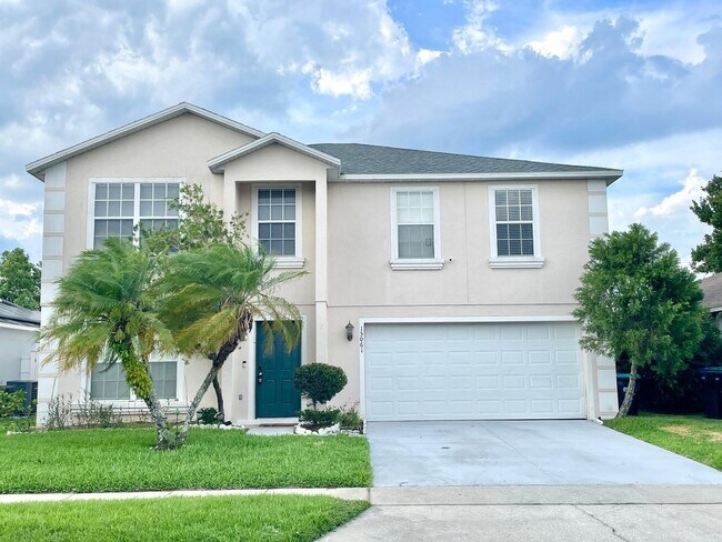 Resort Style living in the heart - Resort Style Living In The Heart Of East O Orlando Fl Primary Photo 