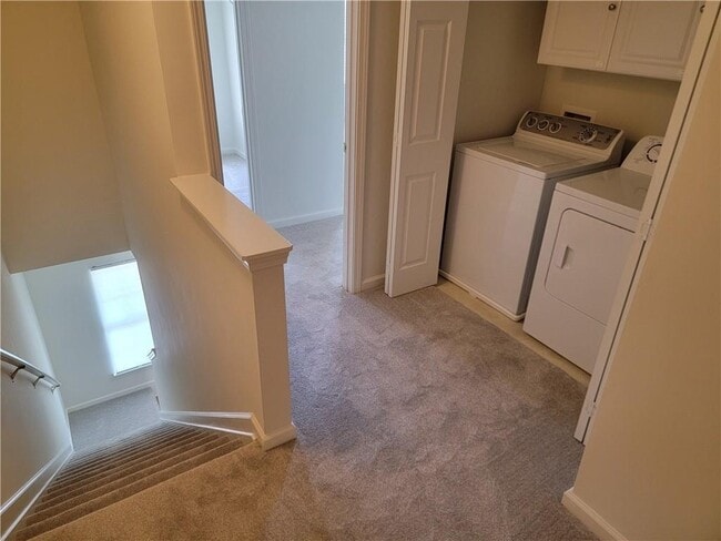 Building Photo - 264 Azalea Cir