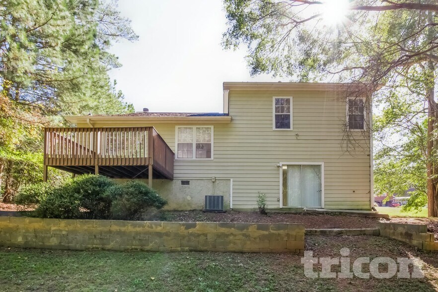 Building Photo - 4900 Tahoe Ct