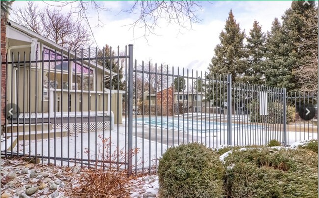 Building Photo - 857 S Van Gordon Ct