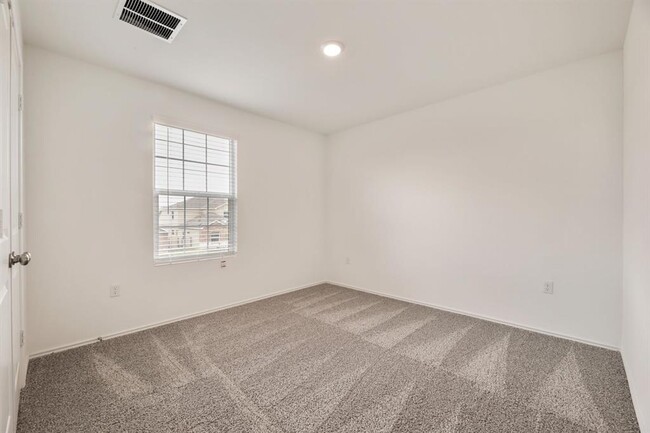 Building Photo - 10713 Steinbeck Dr