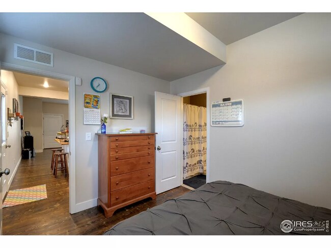 Building Photo - 7871 5th St