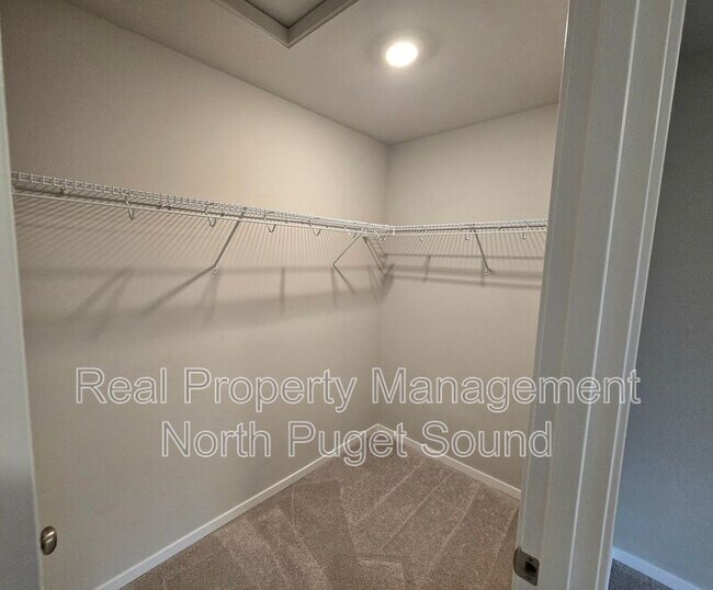 Building Photo - 28215 64th Ct NW