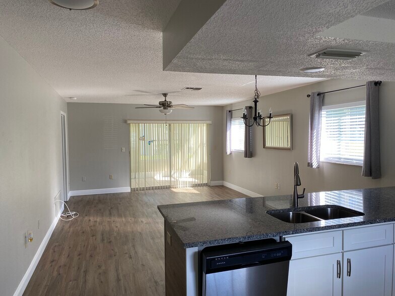 Building Photo - 7731 Danube Dr