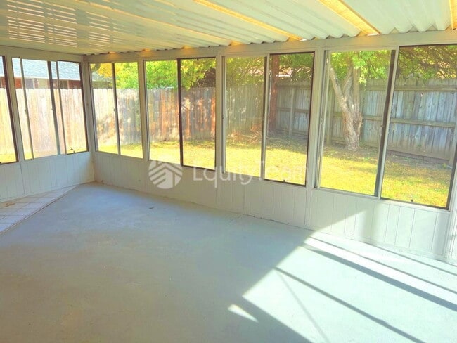 Building Photo - 5612 Harshmanville Rd