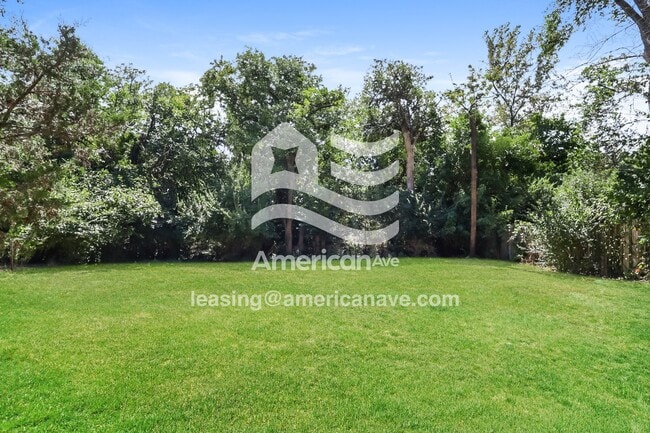 Building Photo - 1485 Wichita Dr S