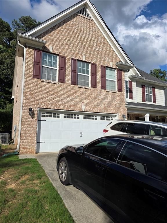 Building Photo - 1531 Park Knoll Trail NE