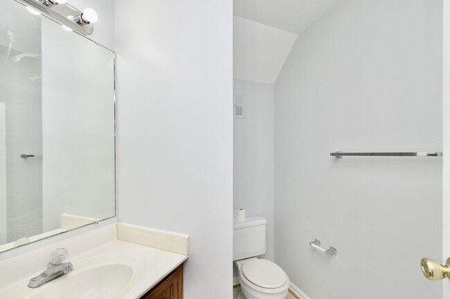 Building Photo - 7517 Belle Grae Dr