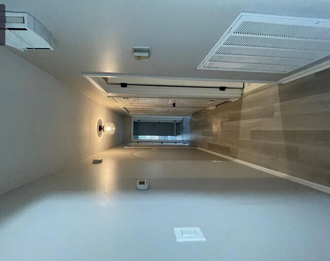 Building Photo - Deposit Special! You're Home Awaits