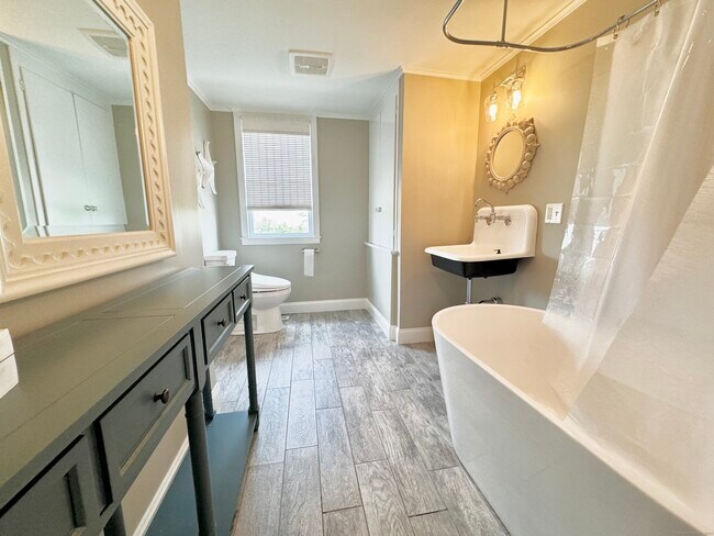 Building Photo - 179 Prospect Ave