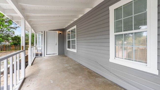 Building Photo - 1135 Ceralvo St