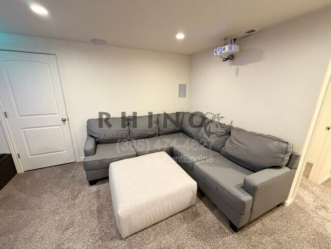 Building Photo - 1544 S 840 W