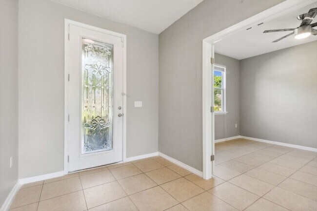 Building Photo - 12677 Pine Marsh Way