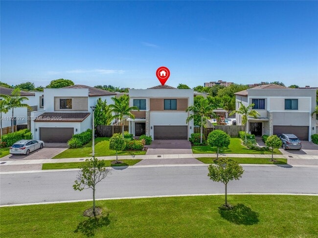 Building Photo - 268 NE 210th Way