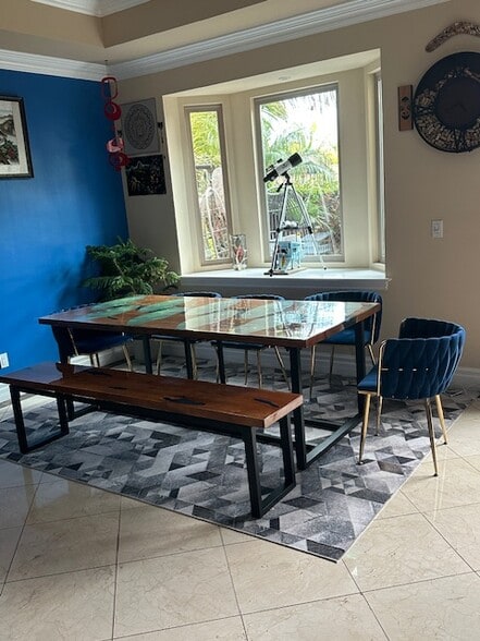 Building Photo - 2012 Graham Ave