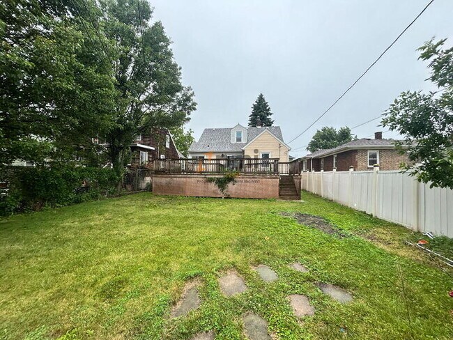Building Photo - 616 Burton Ct