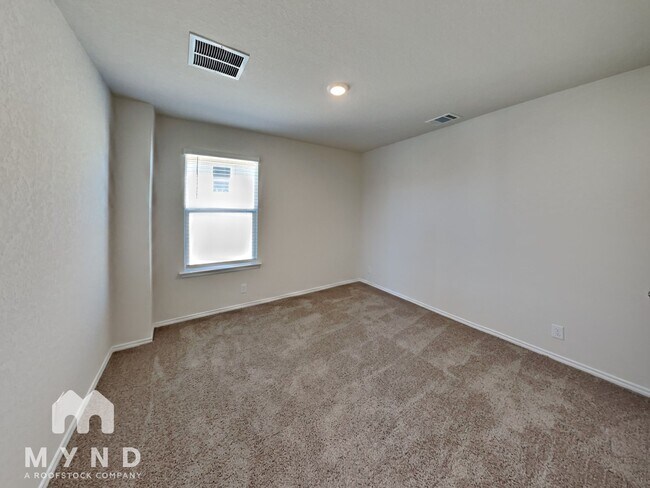 Building Photo - 918 Andean Emerald
