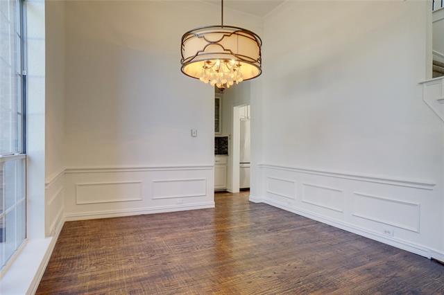 Building Photo - 1307 Normandy Dr