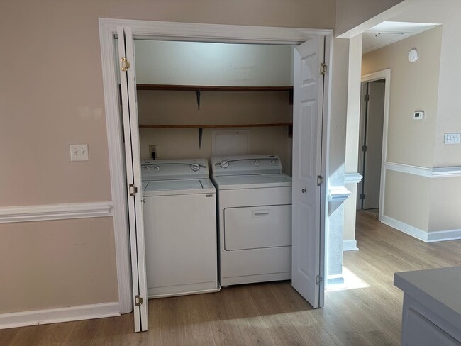 Building Photo - 2BR, 2BA Condo in Durham Woodcroft Community