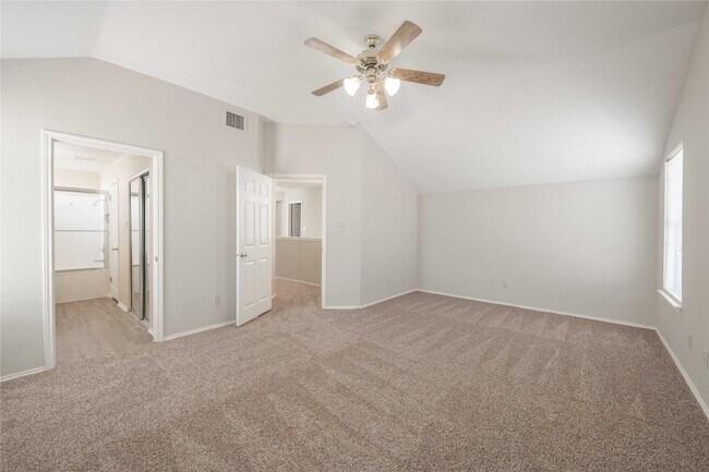 Building Photo - 1011 Gazania Dr