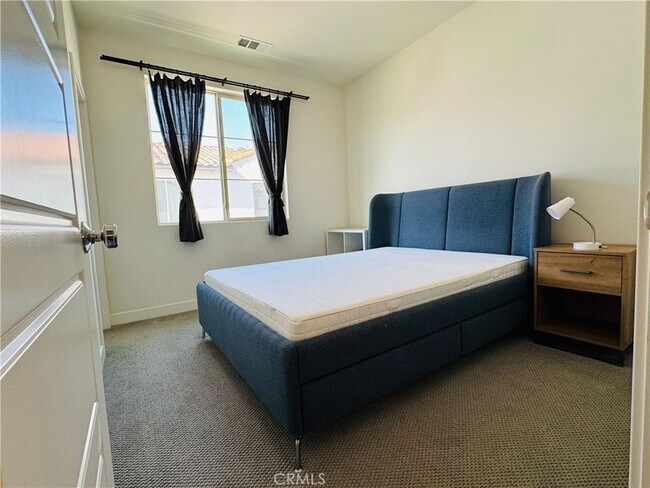 Building Photo - 2626 Glamis Ct