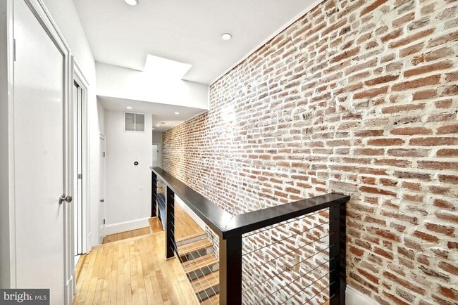 Building Photo - 1820 11th St NW