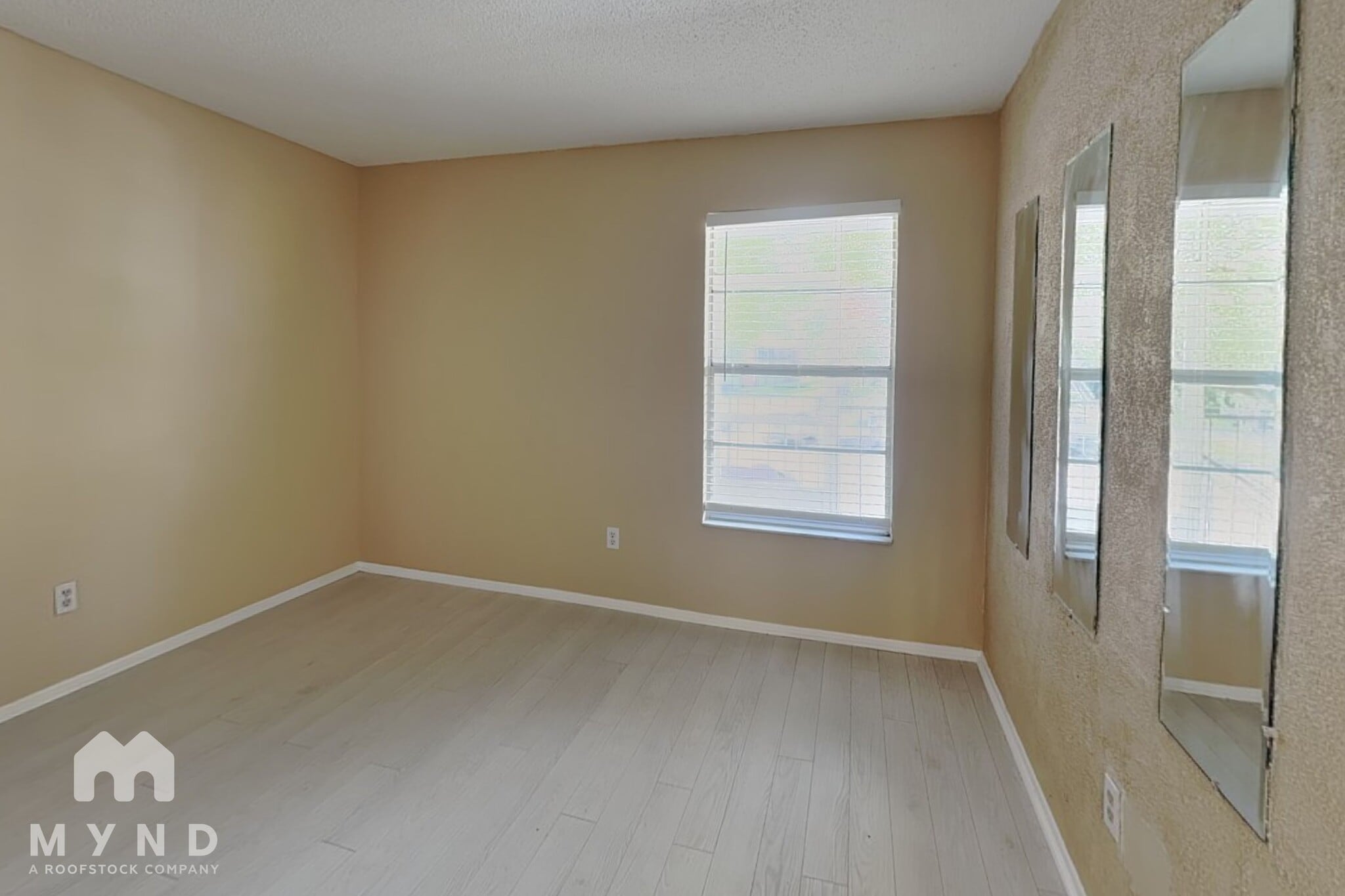 Building Photo - 107 Northlake Dr