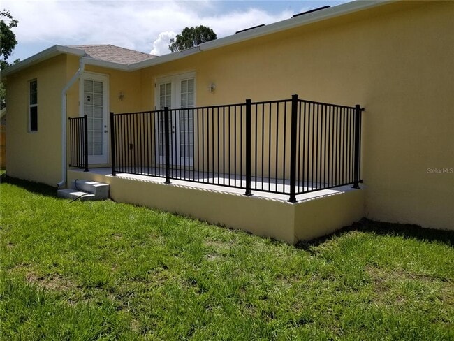 Building Photo - 3525 W Ballast Point Blvd