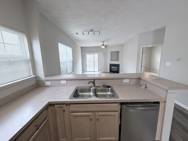 Building Photo - 2396 Bizzone Cir