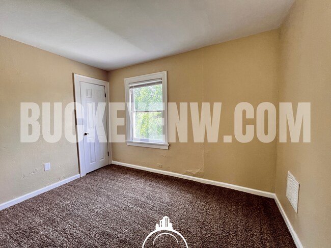 Building Photo - 1110 Harding Dr
