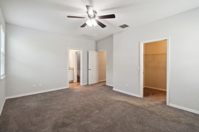 Building Photo - 618 Fortanini Cir