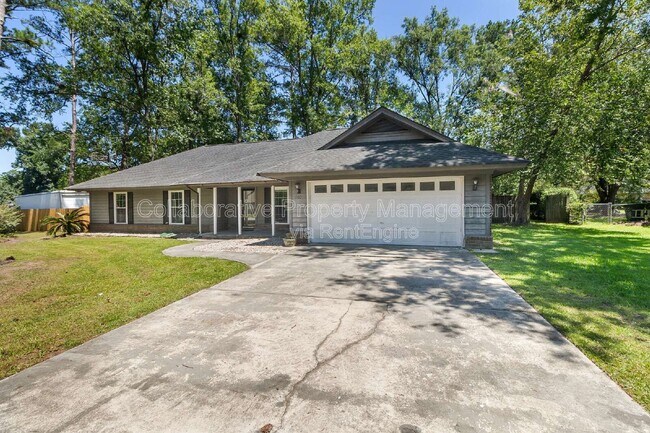 Building Photo - 200 Hermitage Dr