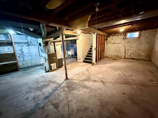 Building Photo - 3 Bed 1 Bath Single Family Home in Wausau - End Of Year Special: HALF OFF DEPOSIT!