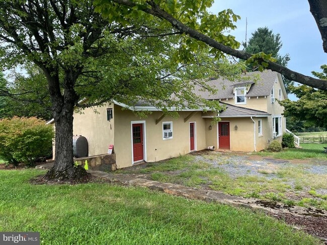 Building Photo - 5646 Merry Oaks Rd
