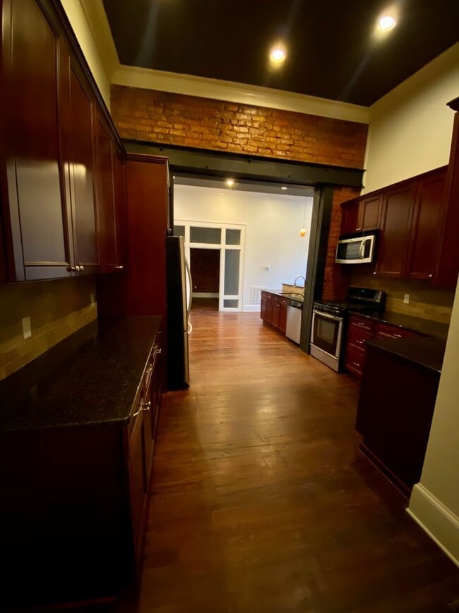 Building Photo - Beautiful 2BR/2BA Loft in Downtown Opelika