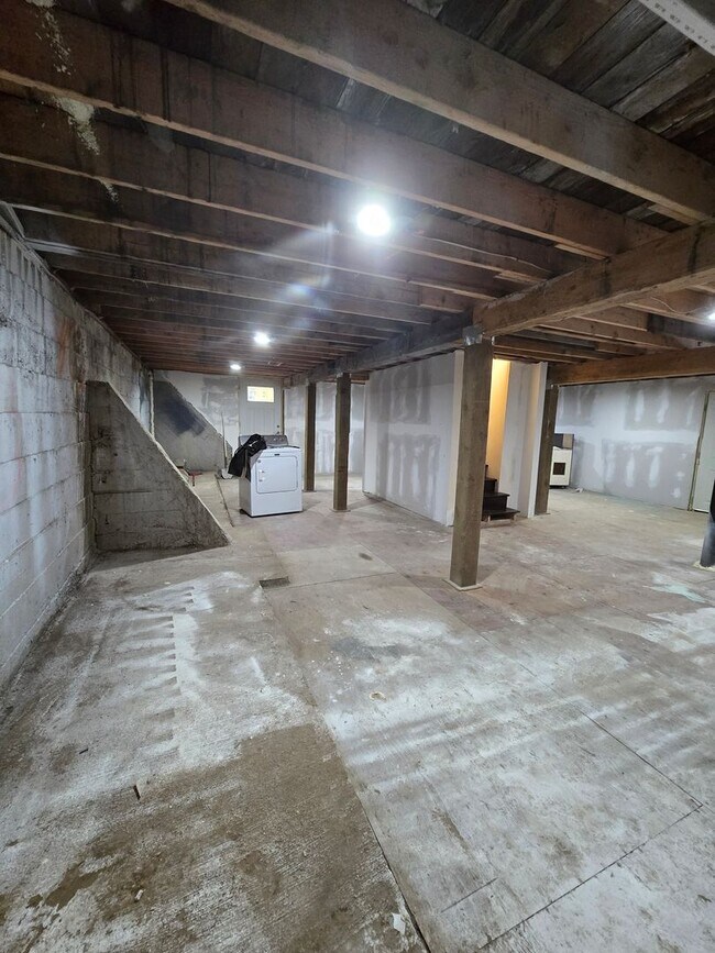 Building Photo - Aberdeen - 3 bedroom, 2 bath remodeled home for RENT!