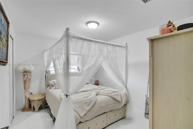 Building Photo - 1712 NW 76th Terrace