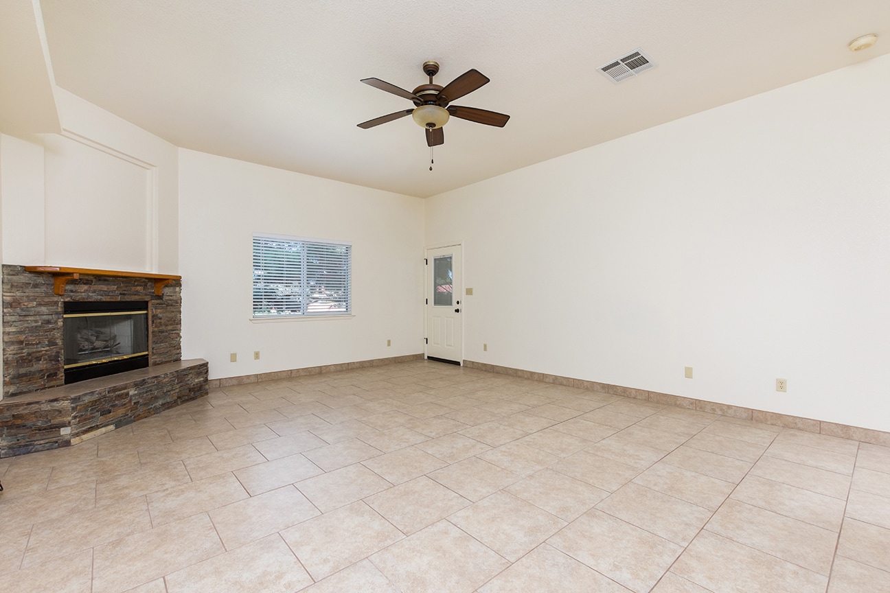 Building Photo - 2357 Saturn Cir