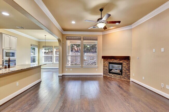 Building Photo - 12024 Versante Cir