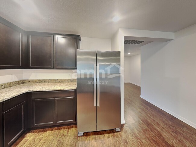 Building Photo - 833 Chatham Walk Dr