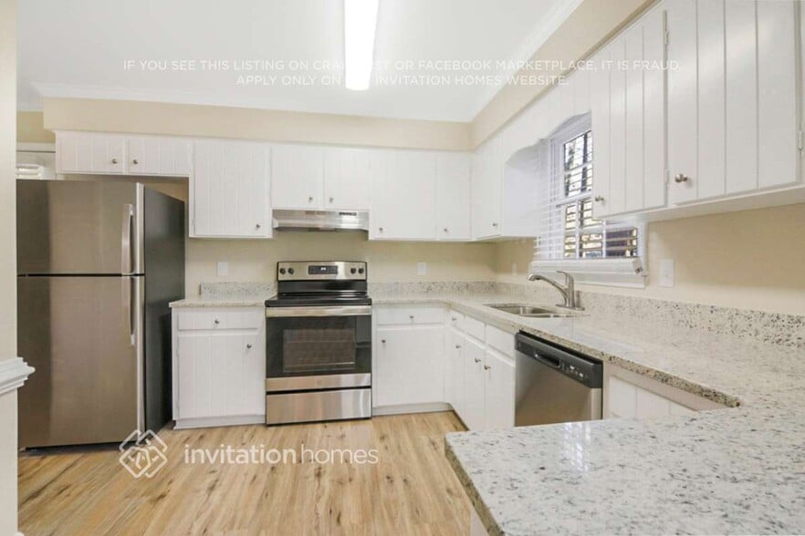 Building Photo - 7408 Old Fox Trail