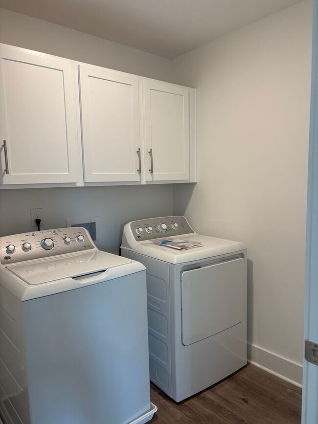 Building Photo - 3 Bed/2.5 Bath New Construction | Covered Deck + Open Living | Columbia, TN