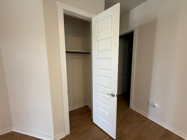 Building Photo - 2037 Saddlery St